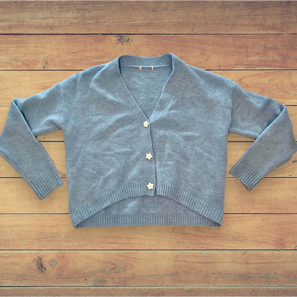 Altar’d State L Daisy Cropped Sweater/Cardigan